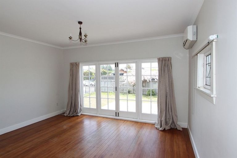 Photo of property in 158 Palmers Road, New Brighton, Christchurch, 8083