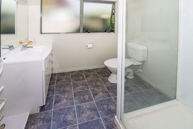 Photo of property in Holdsworth Villas, 42/2 William Donald Drive, Solway, Masterton, 5810