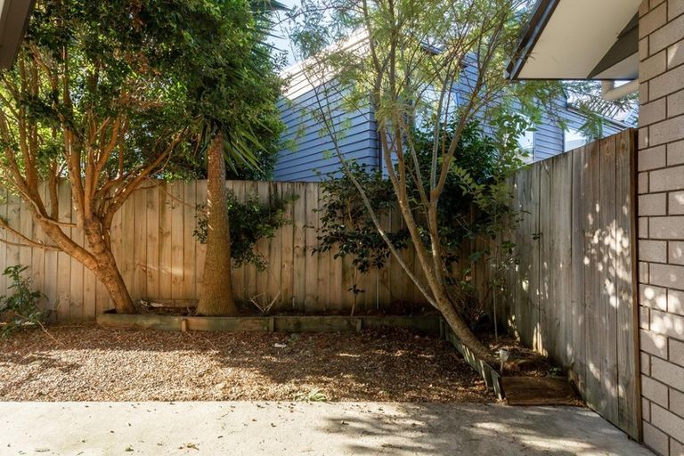 Photo of property in 4/19 Abbotsford Street, Whitiora, Hamilton, 3200