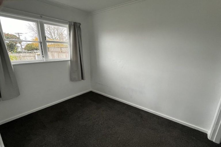 Photo of property in 9-11 Raleigh Street, Vogeltown, New Plymouth, 4310