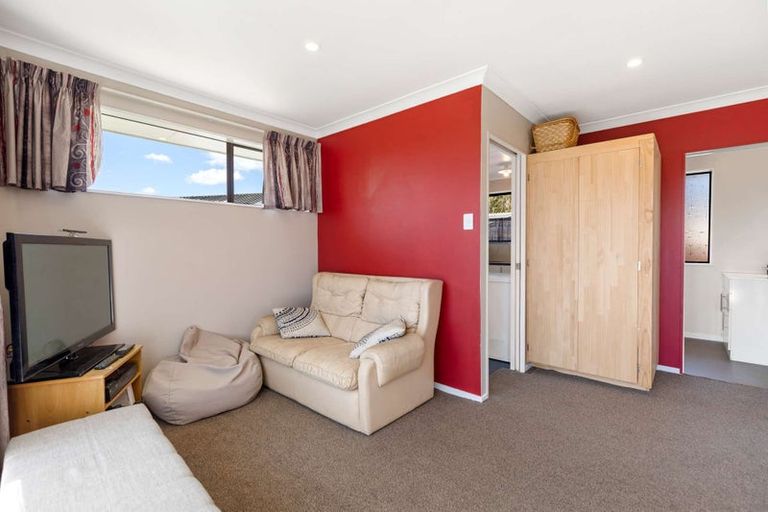 Photo of property in 7 Martin Harvey Street, Levin, 5510