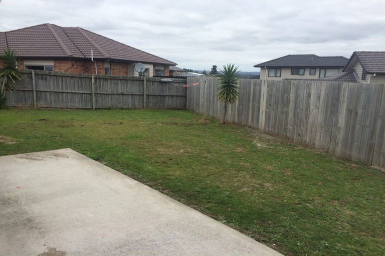 Photo of property in 4 Kereru Rise, Papakura, 2110