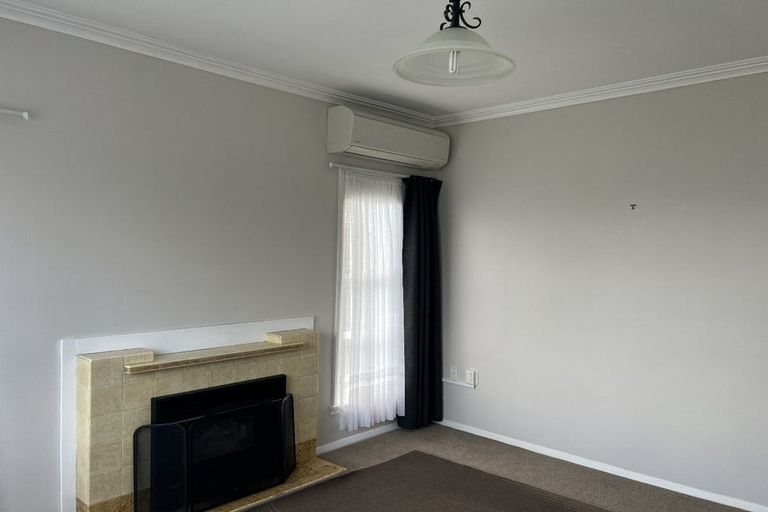 Photo of property in 28 Kings Drive, Levin, 5510