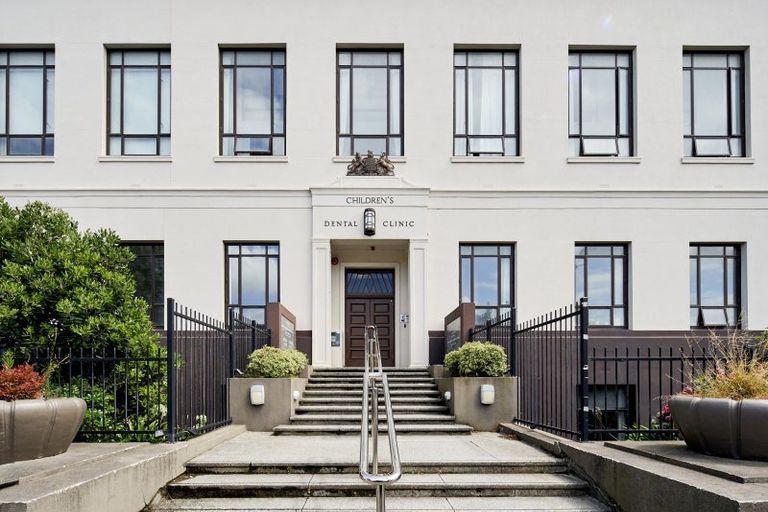 Photo of property in Augusta Apartments, 10/254 Willis Street, Te Aro, Wellington, 6011