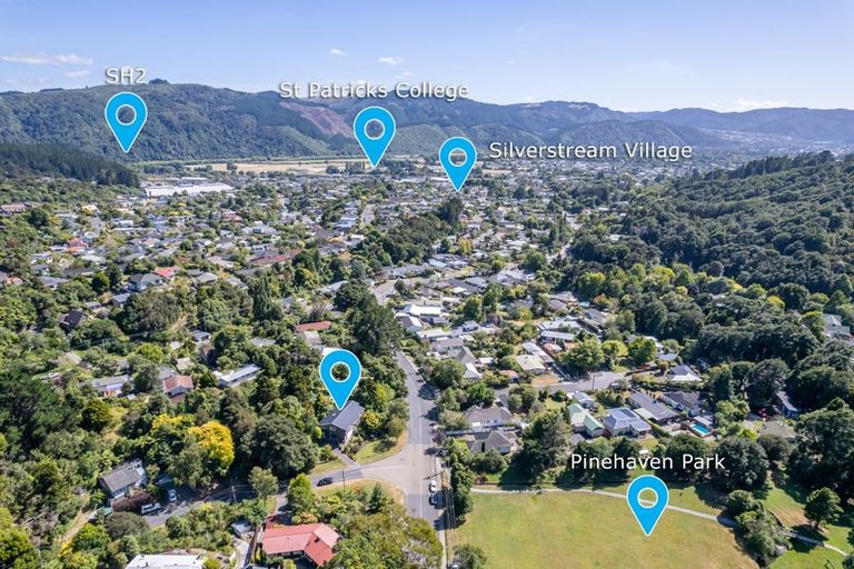Photo of property in 34 Pinehaven Road, Pinehaven, Upper Hutt, 5019