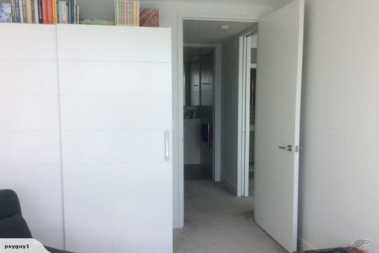 Photo of property in Clyde Quay Wharf, 1a/3 Clyde Quay Wharf, Te Aro, Wellington, 6011