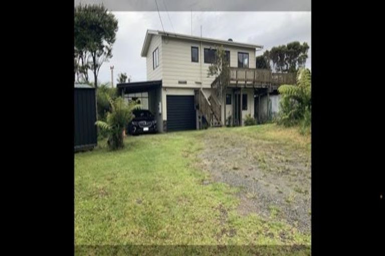 Photo of property in 145 Piha Road, Piha, New Lynn, 0772