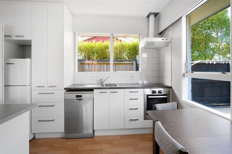 Photo of property in 1/15 Flemington Avenue, North New Brighton, Christchurch, 8083