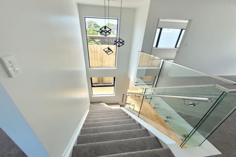 Photo of property in 76c Chartwell Avenue, Glenfield, Auckland, 0629