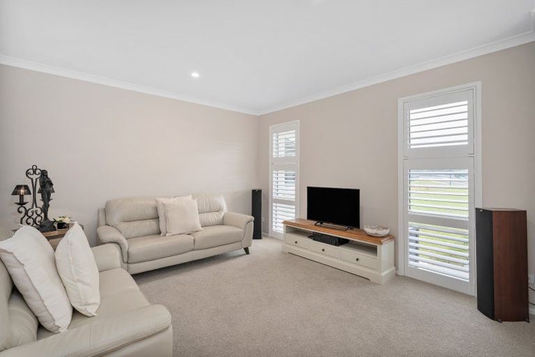 Photo of property in 5 Onerere Drive, Whitianga, 3510