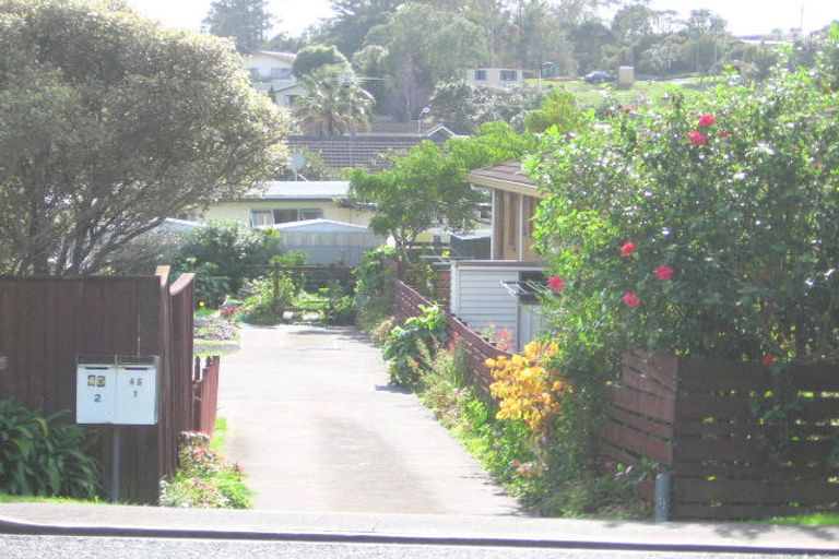 Photo of property in 2/45 Bay Street, Red Beach, 0932
