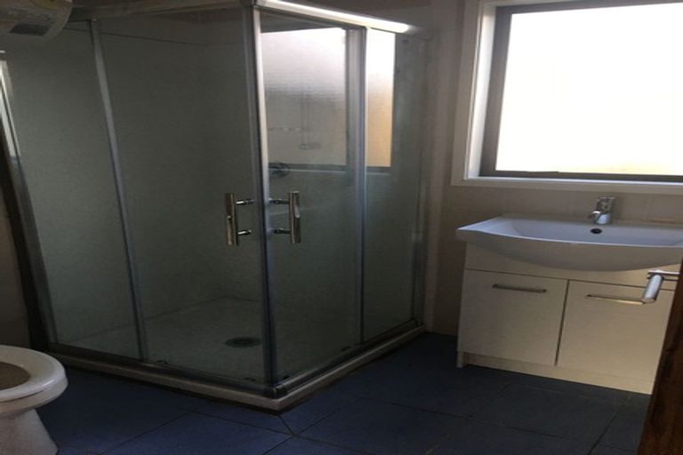 Photo of property in 3 Coventry Way, Long Bay, Auckland, 0630