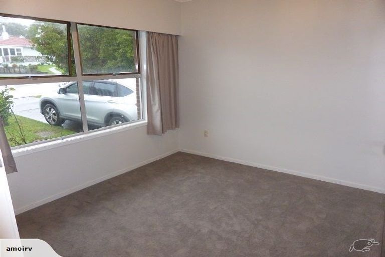 Photo of property in 2/27 Corunna Road, Milford, Auckland, 0620