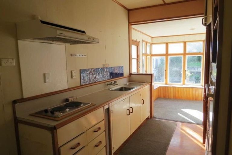 Photo of property in 6 Raniera Street, Glen Avon, New Plymouth, 4312