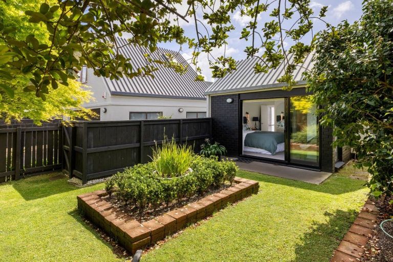 Photo of property in 37 Pah Street, Matua, Tauranga, 3110