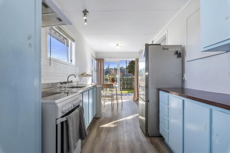 Photo of property in 12 Chaucer Place, Owhata, Rotorua, 3010