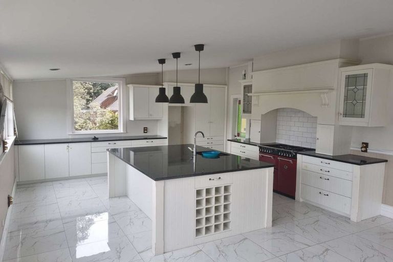 Photo of property in 33 Glencoe Road, Browns Bay, Auckland, 0630