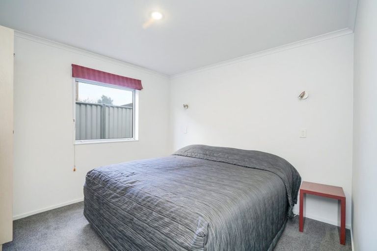 Photo of property in 8a-d Camden Street, Turnbull Thomson Park, Invercargill, 9810
