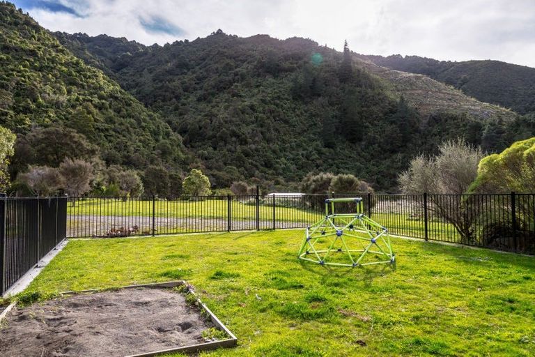 Photo of property in 944 Mangatarere Valley Road, West Taratahi, Carterton, 5791