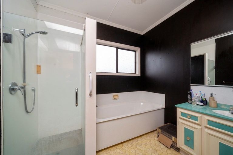 Photo of property in 27 Vogel Street, Hawera, 4610