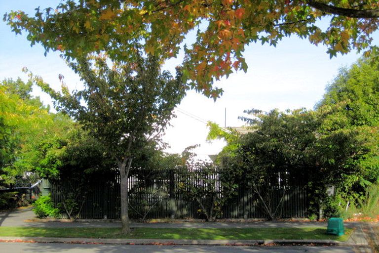 Photo of property in 9 Moorpark Place, Ilam, Christchurch, 8041