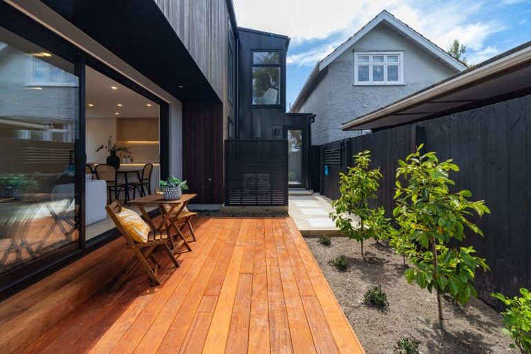 Photo of property in 7/9 Innes Road, St Albans, Christchurch, 8052