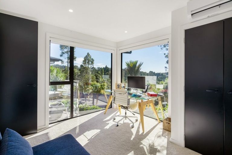 Photo of property in 52 Tanekaha Road, Titirangi, Auckland, 0604