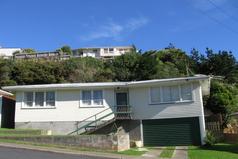 Photo of property in 92 Beazley Avenue, Paparangi, Wellington, 6037