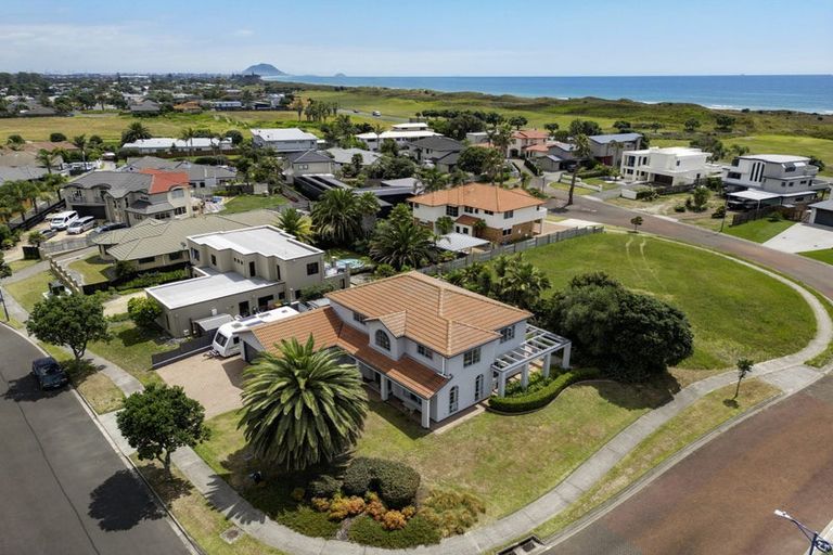 Photo of property in 8 Seychelles Drive, Papamoa Beach, Papamoa, 3118