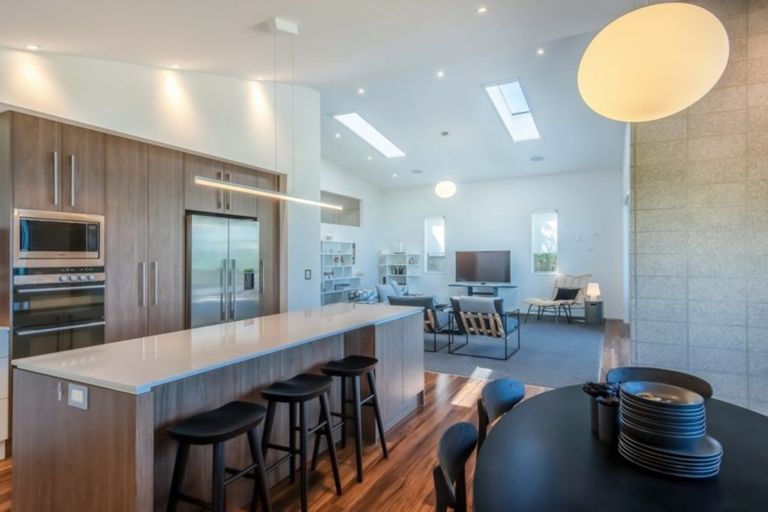 Photo of property in 98 Clovelly Road, Bucklands Beach, Auckland, 2012