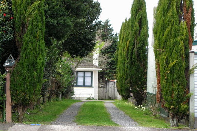 Photo of property in 123a Seaview Road, Westown, New Plymouth, 4310