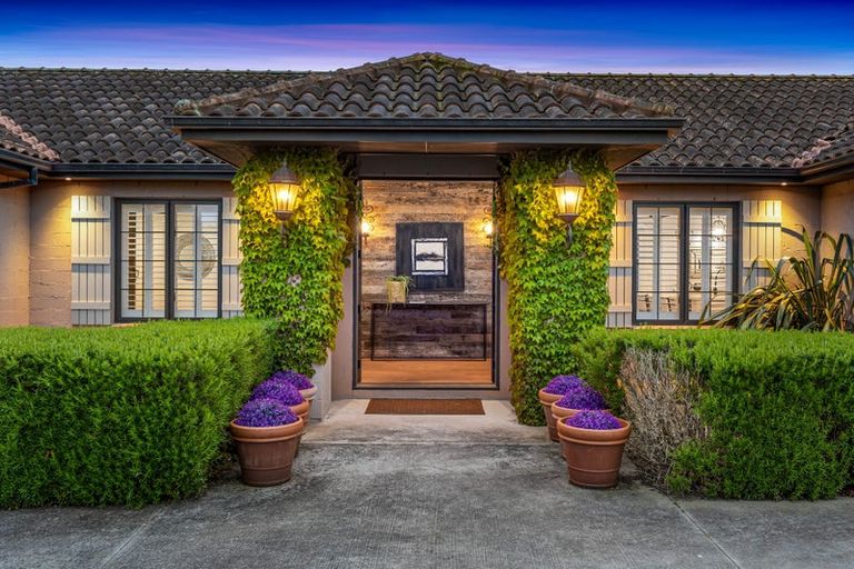 Photo of property in 23 Oak Valley Road, Dairy Flat, Albany, 0792