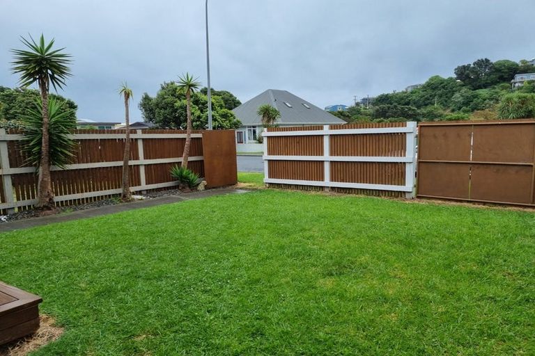 Photo of property in 6 Cluny Road, Plimmerton, Porirua, 5026