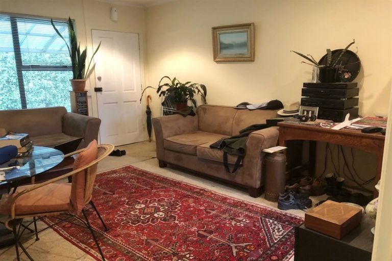 Photo of property in 1 Derwent Street, Morningside, Auckland, 1022