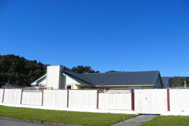 Photo of property in 83 Marsden Road, Greymouth, 7805
