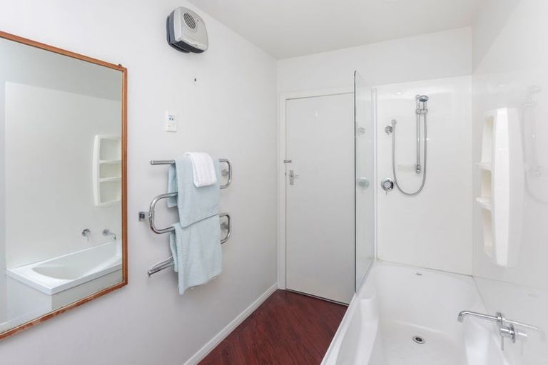 Photo of property in 11 Colina Street, Avonhead, Christchurch, 8042