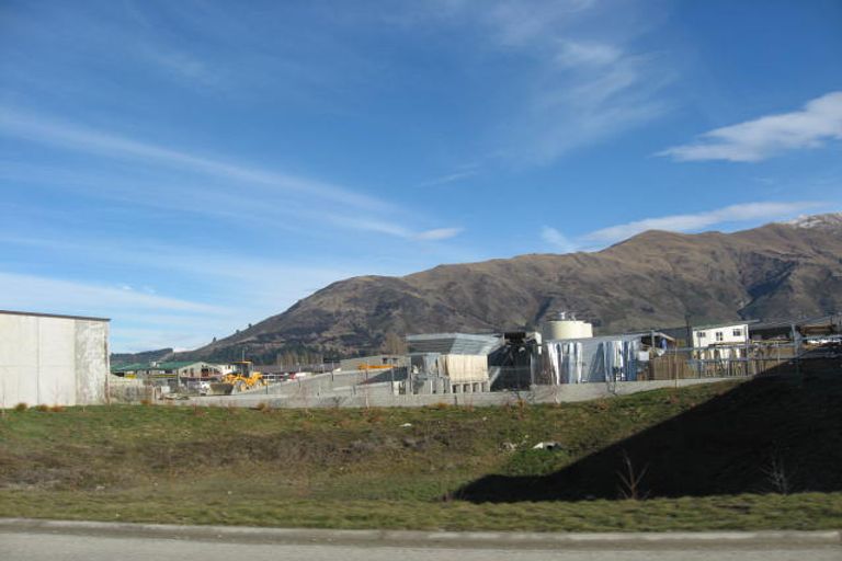 Photo of property in 382 Ballantyne Road, Wanaka, 9382