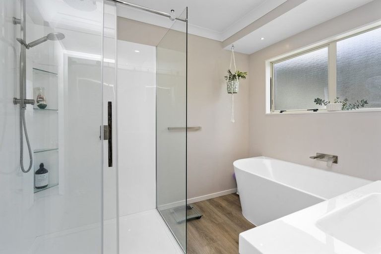 Photo of property in 268 Thornton Road, Cambridge, 3496