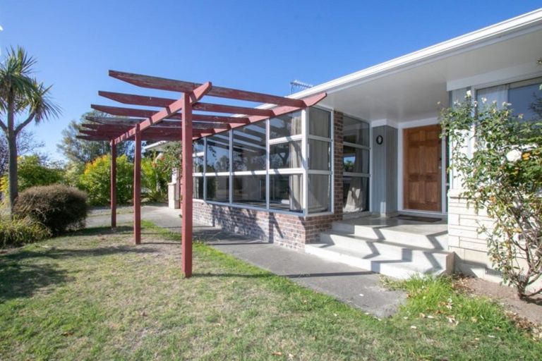 Photo of property in 11 Trigg Crescent, Taradale, Napier, 4112