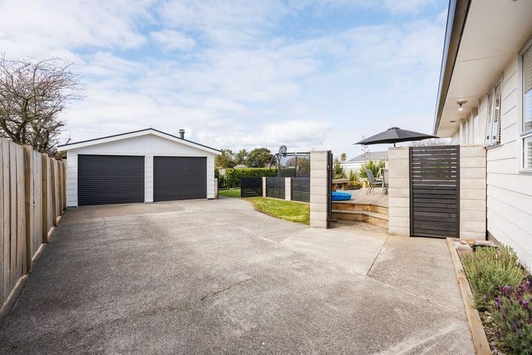 Photo of property in 51 Dewe Avenue, Feilding, 4702