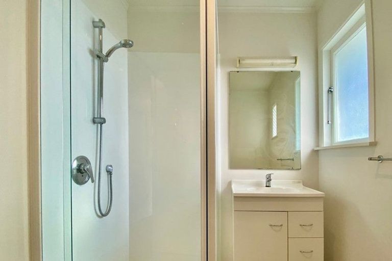 Photo of property in 626 Te Atatu Road, Te Atatu Peninsula, Auckland, 0610