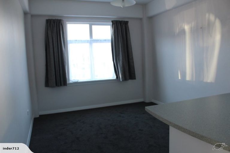 Photo of property in San Antonio Flats, 1/12 Kilbirnie Crescent, Kilbirnie, Wellington, 6022