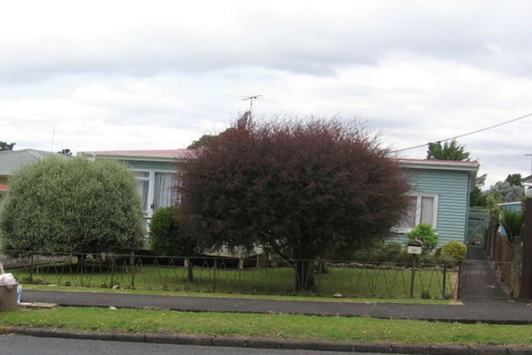 Photo of property in 31 Kelwyn Road, Kelston, Auckland, 0602