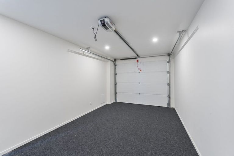 Photo of property in 8/6 Shakespeare Road, Milford, Auckland, 0620