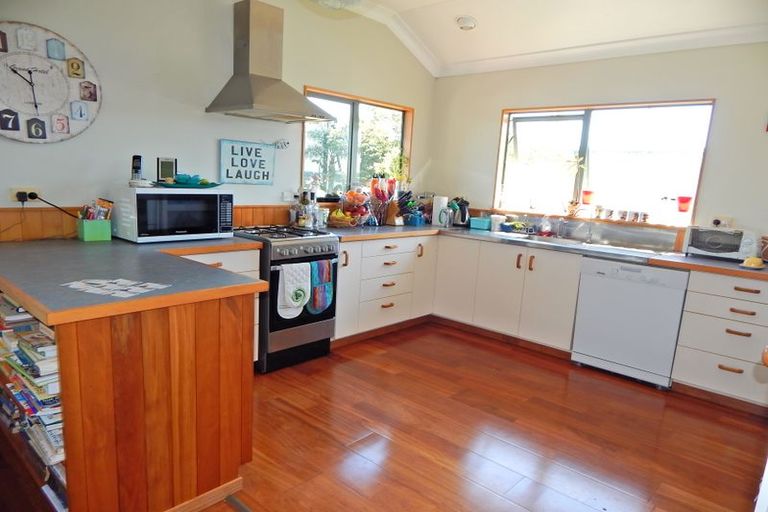 Photo of property in 51 Rangitane Loop Road, Kerikeri, 0294