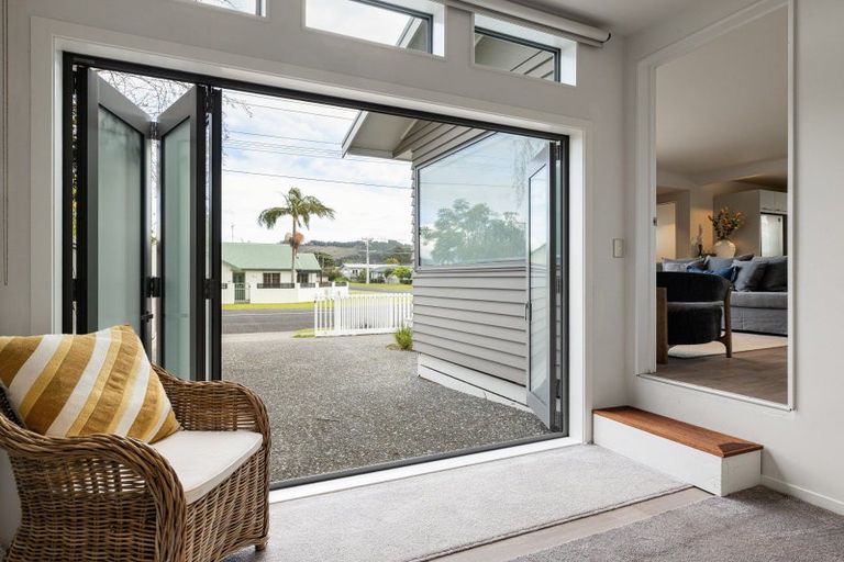 Photo of property in 220a Ocean Road, Whangamata, 3620