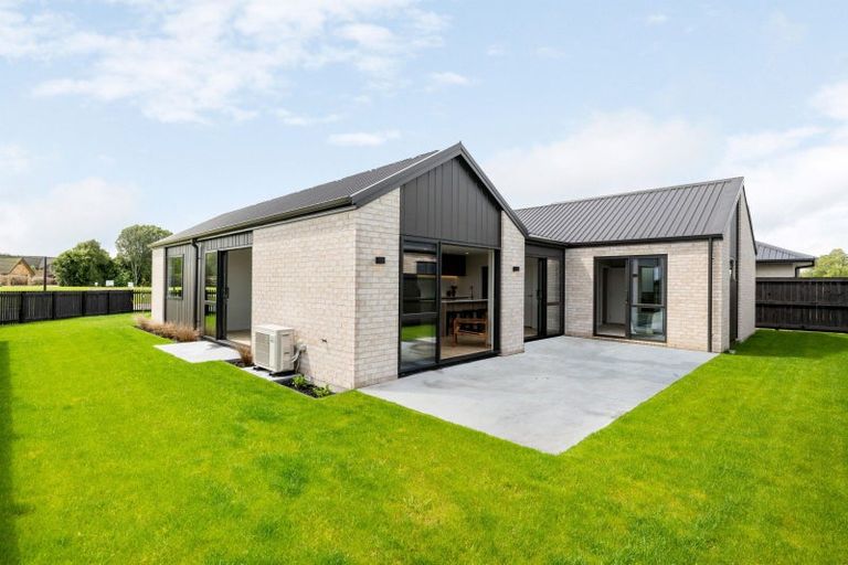 Photo of property in 15 Kenepuru Crescent, Cambridge, 3434