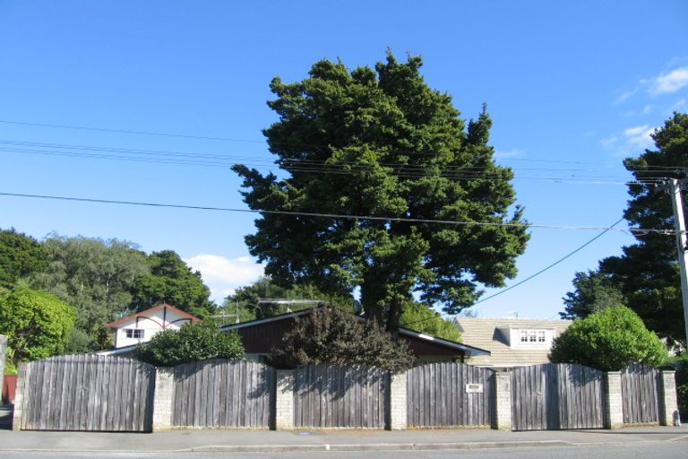 Photo of property in 1/12 Benzie Avenue, Wallaceville, Upper Hutt, 5018