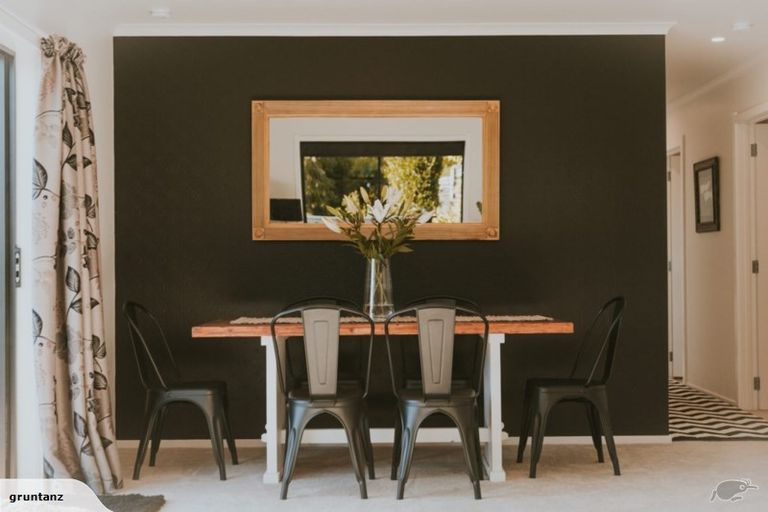 Photo of property in 39b Hetley Crescent, Taradale, Napier, 4112