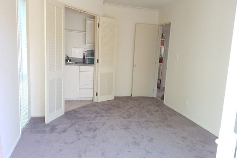 Photo of property in 2/837 Beach Road, Browns Bay, Auckland, 0630